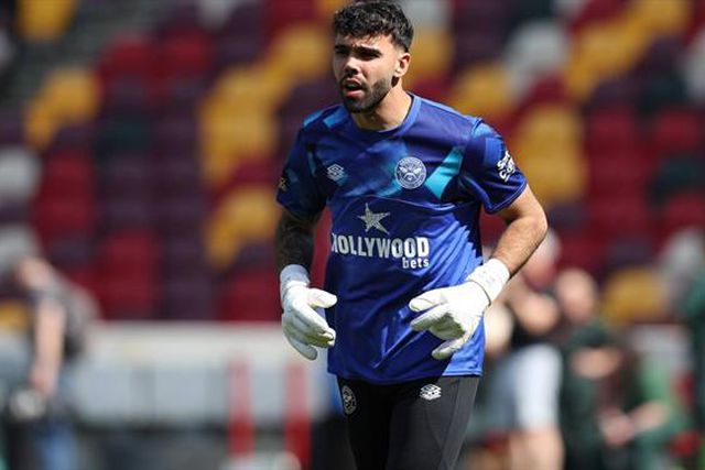 David Raya está fechado e Turner sai para o Forest