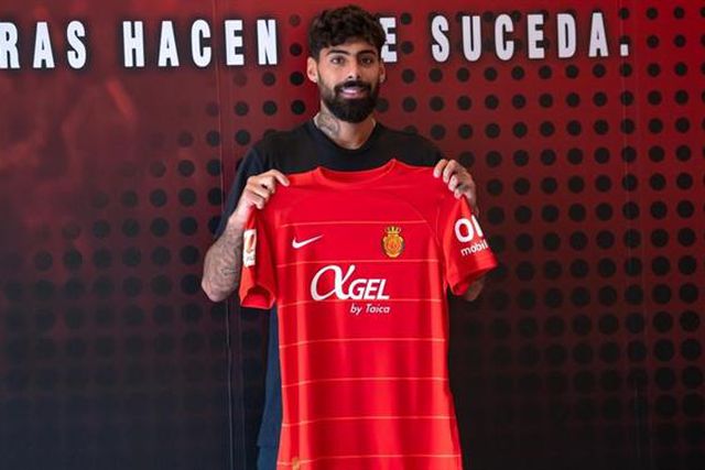 Médio português muda de clube, mas segue na La Liga