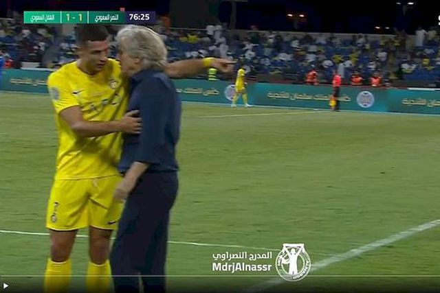 Jorge Jesus estava irritado e Ronaldo fez isto (vídeo)