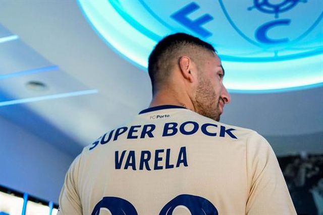 Documento trava estreia de Varela