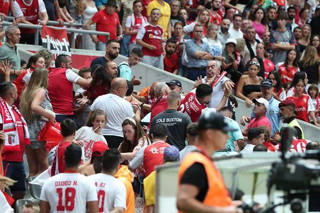 Começa mal: pancadaria e um detido em Braga