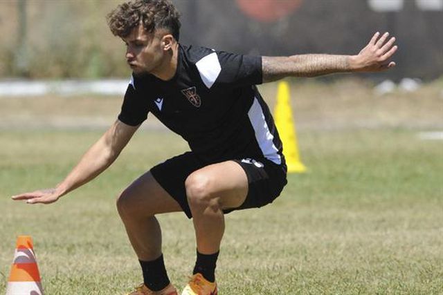 João Henriques quer levar Diogo Pinto