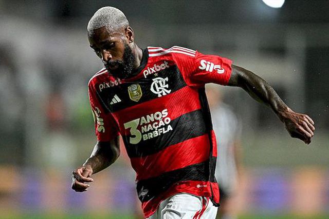 Novo escândalo: jogadores trocam agressões no treino!