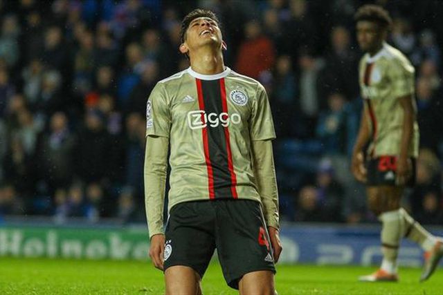 Substituto de Rice é desviado do Dortmund e torna-se no mexicano mais caro de sempre