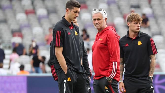Roma perdeu e capitão admitiu sentir falta de Mourinho no banco