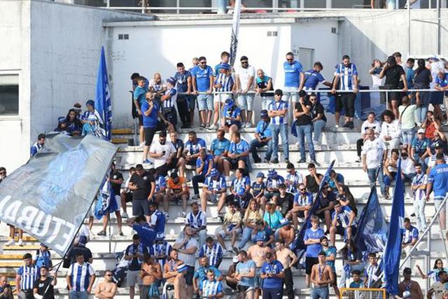 Dragões multados por atrasarem duas vezes o jogo e pelo cântico «quem não salta é lampião»