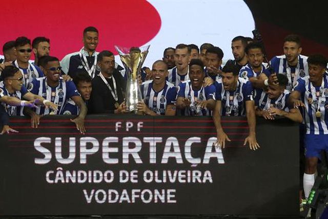 «Não damos gritos de revolta, jogamos futebol»