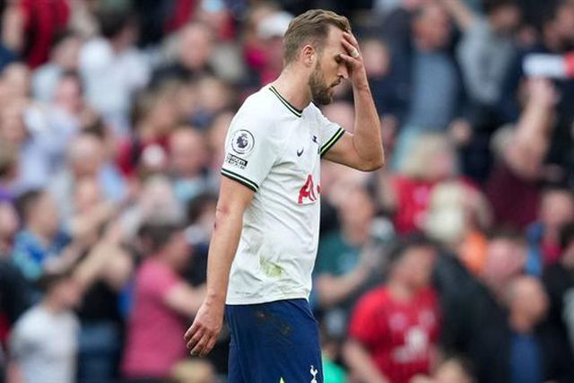 Spurs despedem-se de Harry Kane: «Deixou claro que não queria renovar» (vídeo)