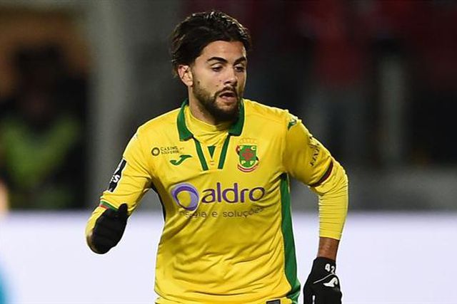 João Amaral assina por clube da 2.ª Divisão