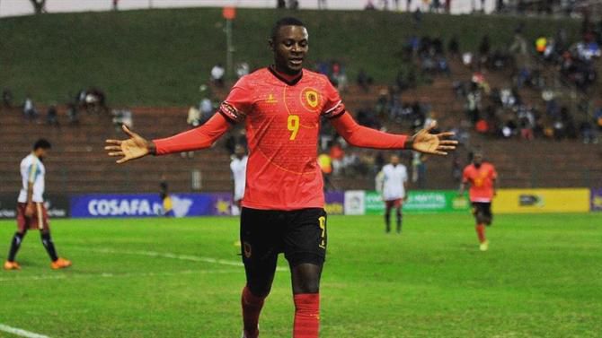 Julinho apontado em Angola como o '9' desejado 