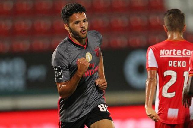 Gonçalo Ramos recorda estreia de águia ao peito (vídeos)