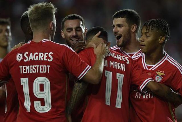 Di María e Neres: compatíveis?