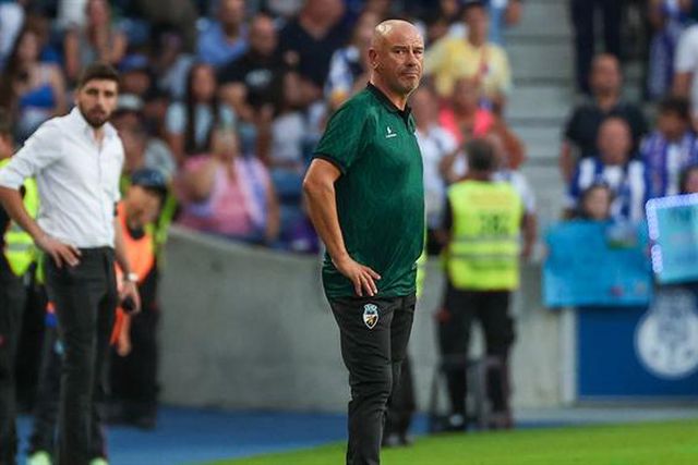 «O jogo estava a correr-nos de feição...»