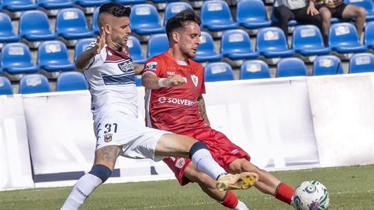 Santa Clara vence Torreense