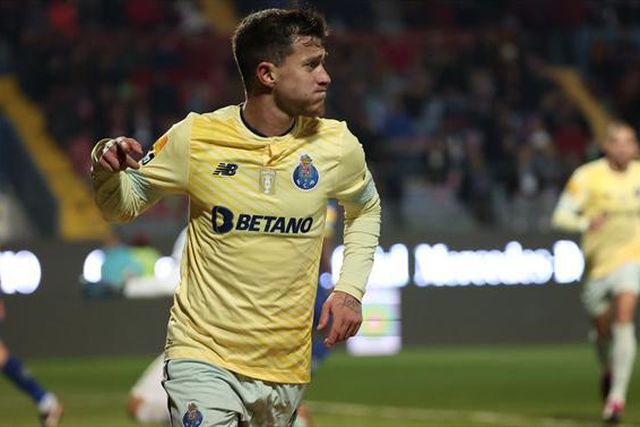 Otávio já está na Arábia Saudita (vídeo)