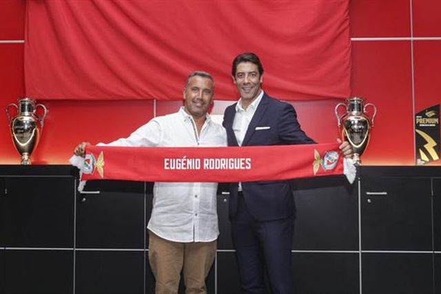 Eugénio Rodrigues continua à frente da equipa feminina