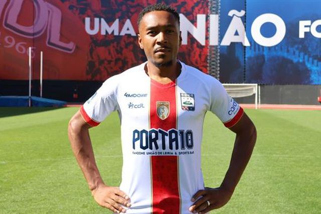 Leirienses garantem médio com experiência de Liga