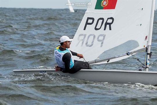 Eduardo Marques qualifica Portugal em ILCA 7