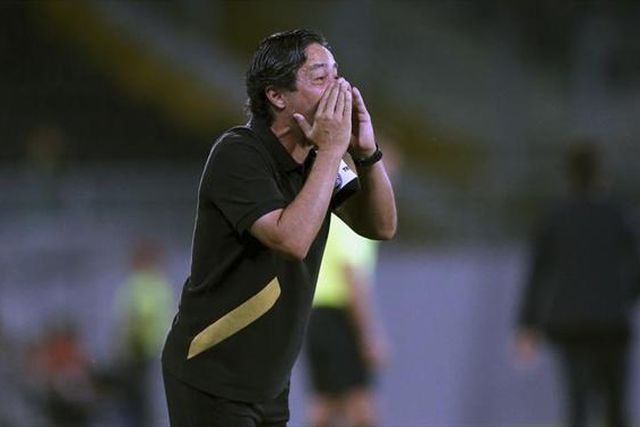 João Aroso anuncia saída: «Esta é para ti, Moreno!»