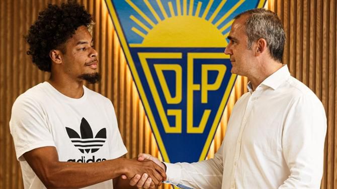 Oficial: Koba até ao final da época, sem opção 