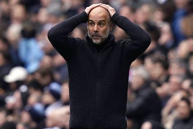 Guardiola operado e de baixa até meados de setembro