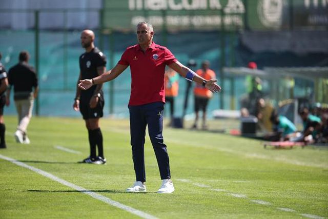 «O futebol é sempre mais bonito quando o protagonismo é dos jogadores»