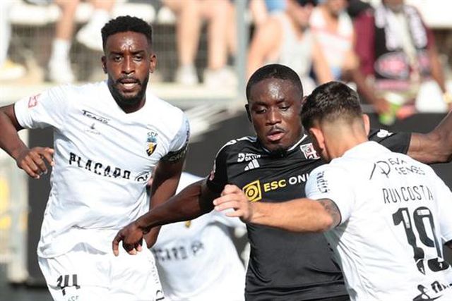 Casa Pia não deu hipótese na visita ao Farense (veja o resumo)