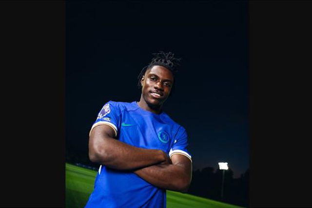 Oficial: 'blues' investem mais 70 milhões em promessa belga