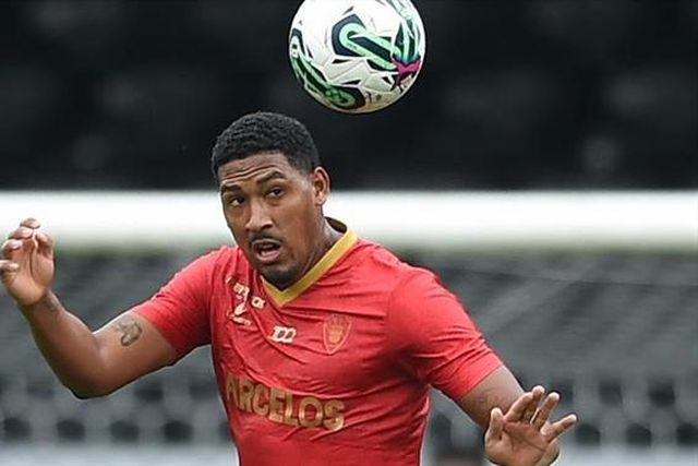 Peru chama Jesús Castillo