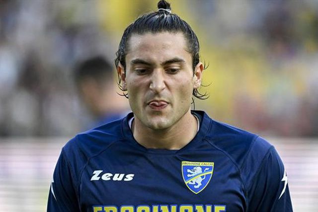 Palavrão ouvido na TV vale jogo de castigo a guarda-redes