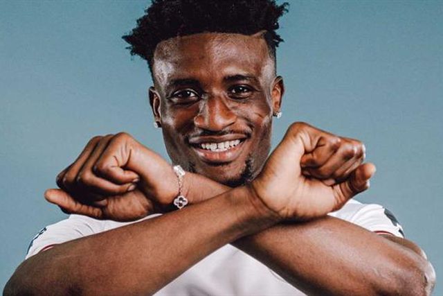 Oficial: internacional ganês deixa o Ajax e é reforço