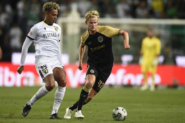 «Muito feliz por estarmos no topo da classificação»