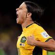 Sam Kerr manteve sonho da Austrália vivo com este grande golo (vídeo)