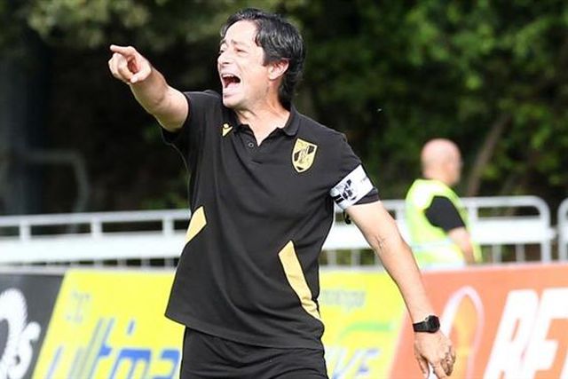 João Aroso assume interinamente o comando da equipa