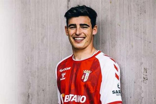 Costinha muda-se para o Paços de Ferreira