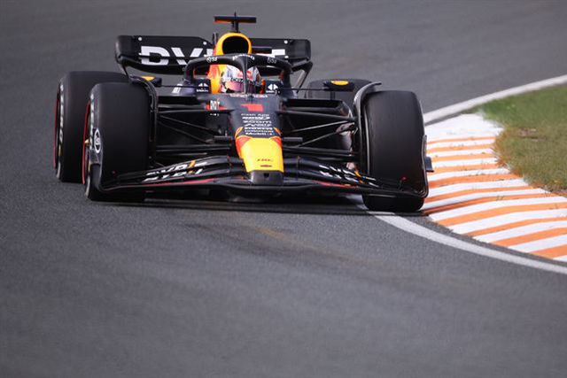 GP dos Países Baixos: Max Verstappen na 'pole position'