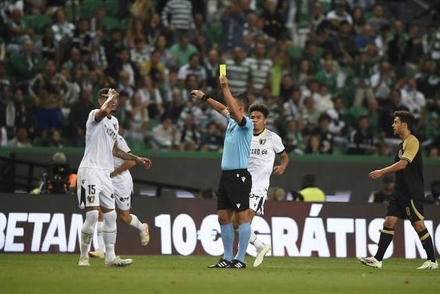 Gyokeres devia ter sido expulso? (vídeos)