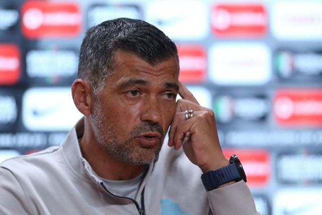 Equipa provável do FC Porto: quem será parceiro de Taremi?