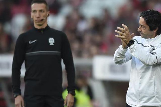 Aroso «surpreendido» com saída de Moreno: «Sobre o futuro respondo quando o jogo acabar»