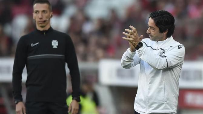 Aroso «surpreendido» com saída de Moreno: «Sobre o futuro respondo quando o jogo acabar»