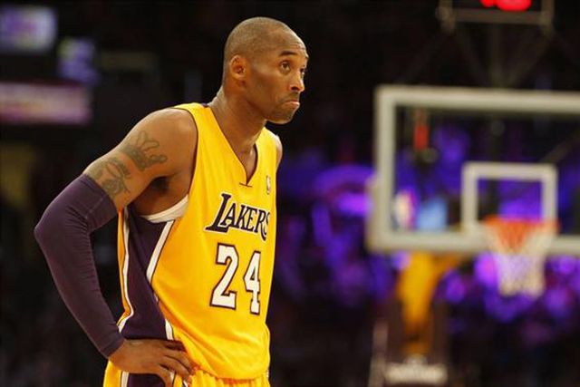 Kobe Bryant vai ter estátua à porta do pavilhão dos Lakers