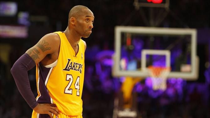 Kobe Bryant vai ter estátua à porta do pavilhão dos Lakers