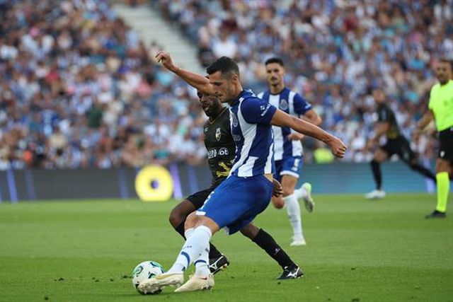 Ricardo Velho nega golos a Galeno e Toni Martínez (vídeo)