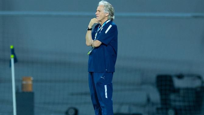 'À espera' de Neymar, Jesus adianta: «Aguardo atacantes para a equipa»