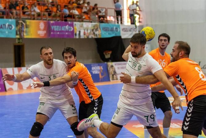 Vitória 'curta' do Sporting sobre o Torrelavega deu o Torneio Internacional de Viseu ao Veszprém