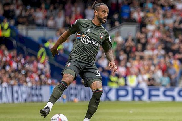 Ponto final na carreira para Theo Walcott