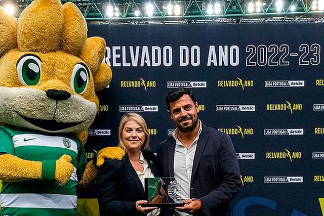 Leões recebem distinção de melhor relvado da época passada