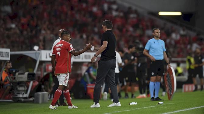 Schmidt explica Aursnes em vez de Ristic e elogia David Neres: «Mudou o jogo»