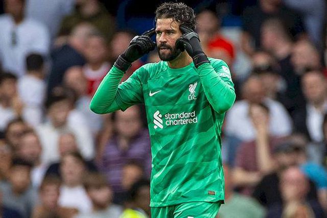 Alisson pode juntar-se a Cristiano Ronaldo e Luís Castro