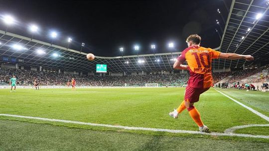 Galatasaray destrói sonho de João Henriques